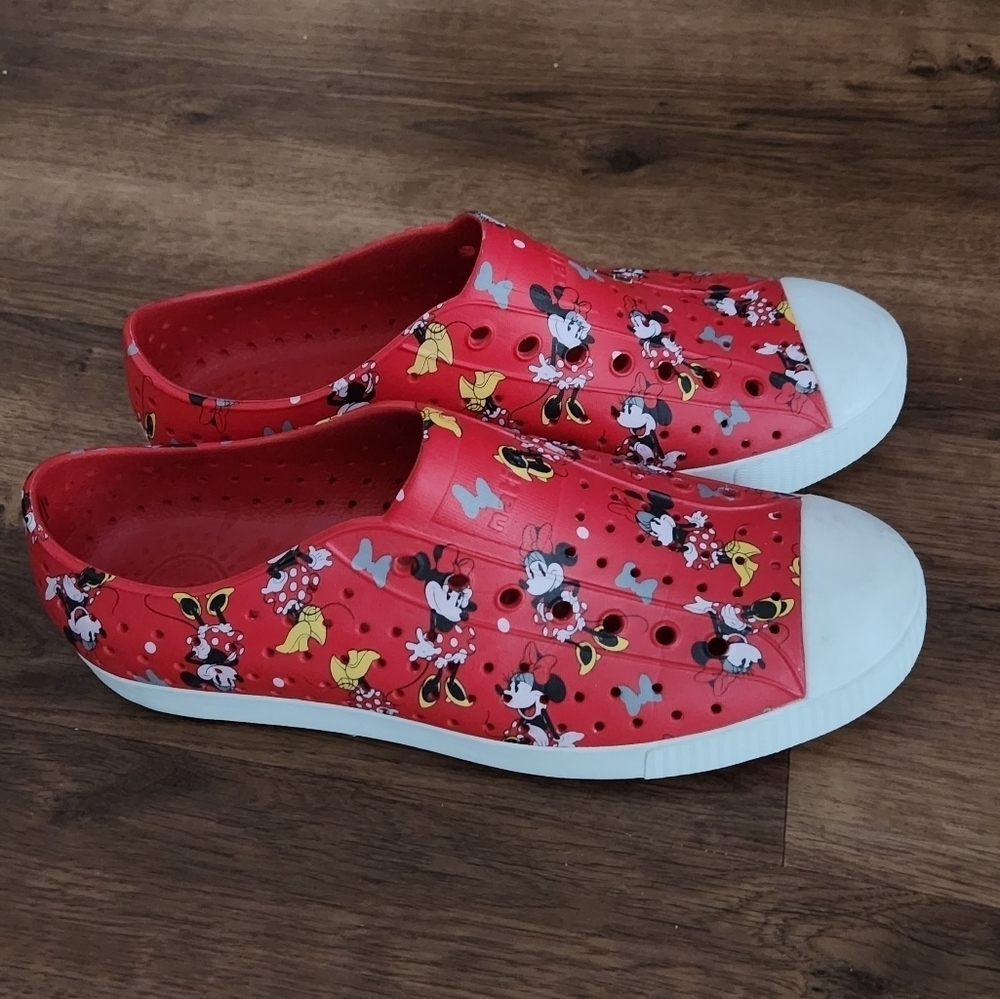 Native Disney Minnie Mouse Red Rubber Water Shoes